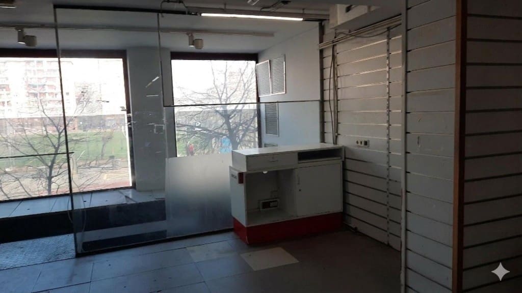 Local Commercial à vendre à Barcelone ville - 399 000 € (Ref: 9701516)