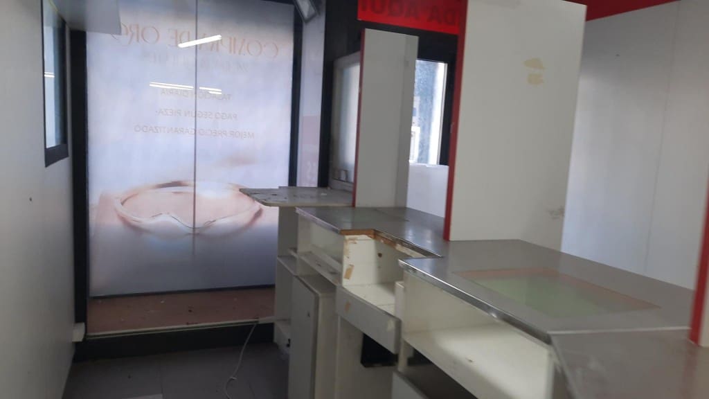 Local Commercial à vendre à Barcelone ville - 399 000 € (Ref: 9701516)