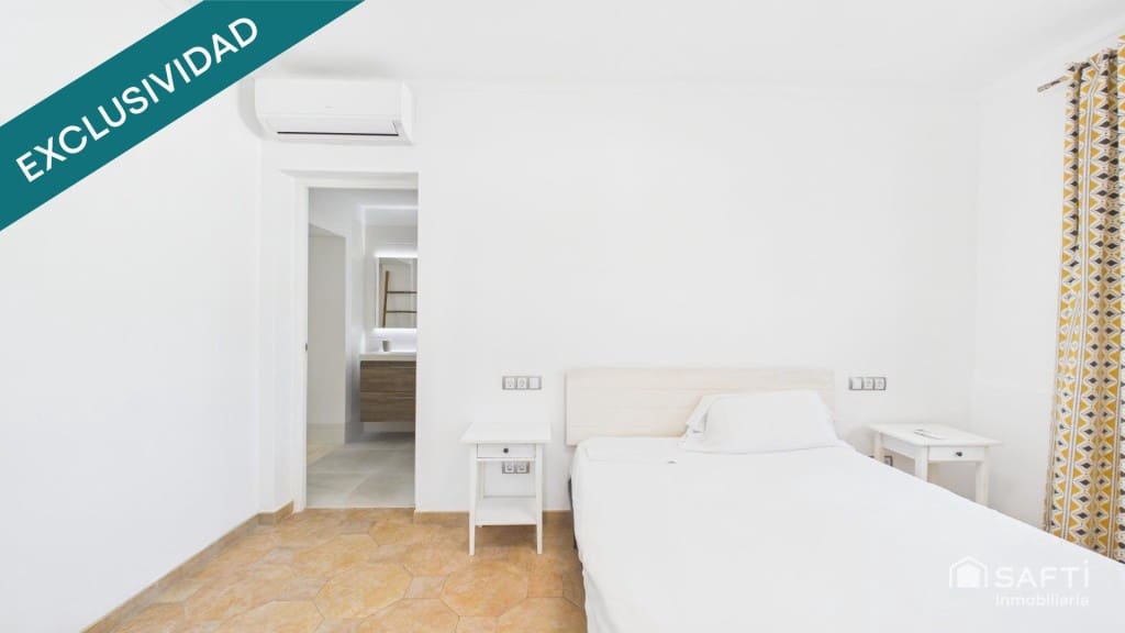 4 bedroom Villa for sale in Ca'n Picafort with pool - € 727,000 (Ref: 9711876)