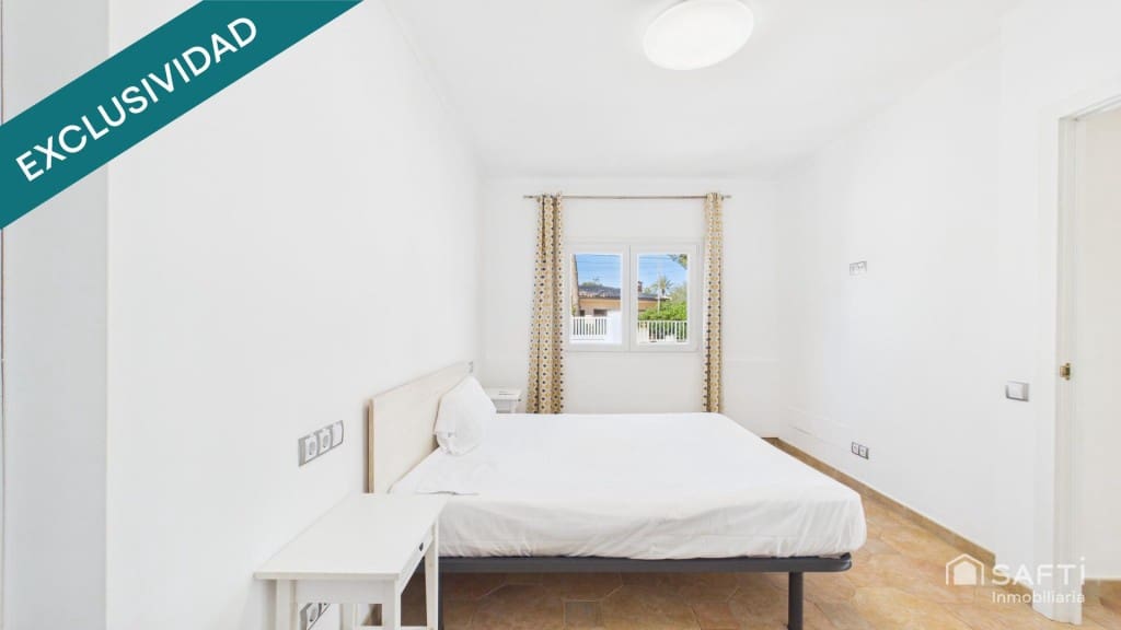 4 bedroom Villa for sale in Ca'n Picafort with pool - € 727,000 (Ref: 9711876)