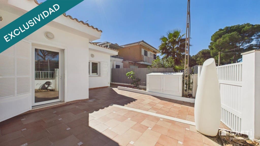 4 bedroom Villa for sale in Ca'n Picafort with pool - € 727,000 (Ref: 9711876)