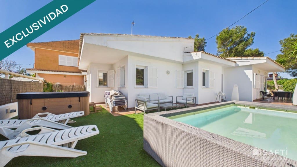 4 bedroom Villa for sale in Ca'n Picafort with pool - € 727,000 (Ref: 9711876)