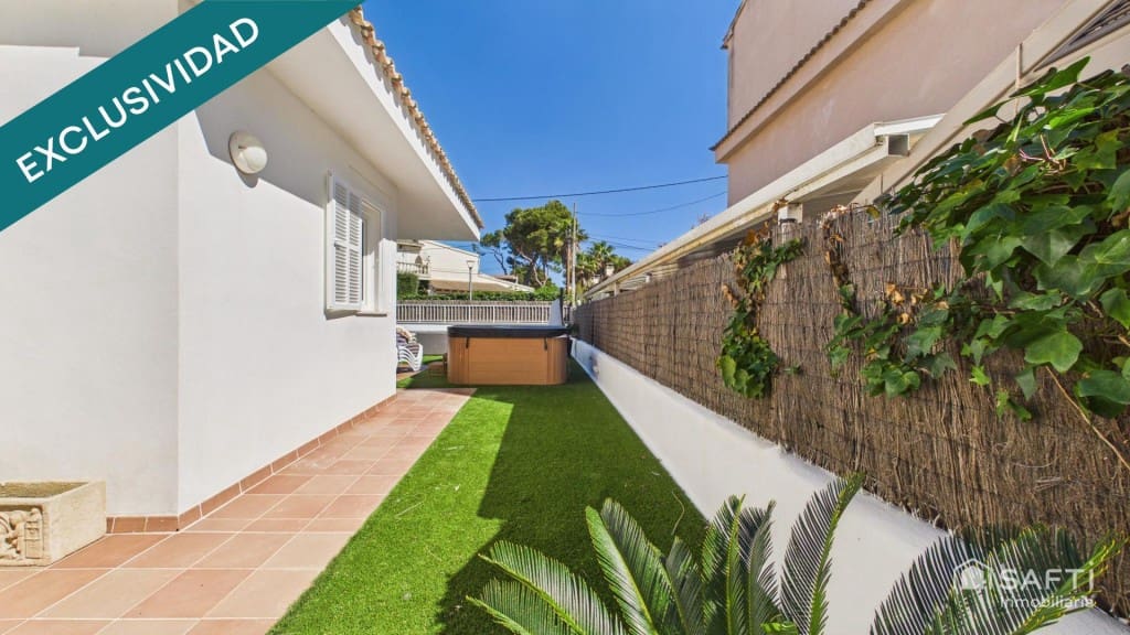 4 bedroom Villa for sale in Ca'n Picafort with pool - € 727,000 (Ref: 9711876)