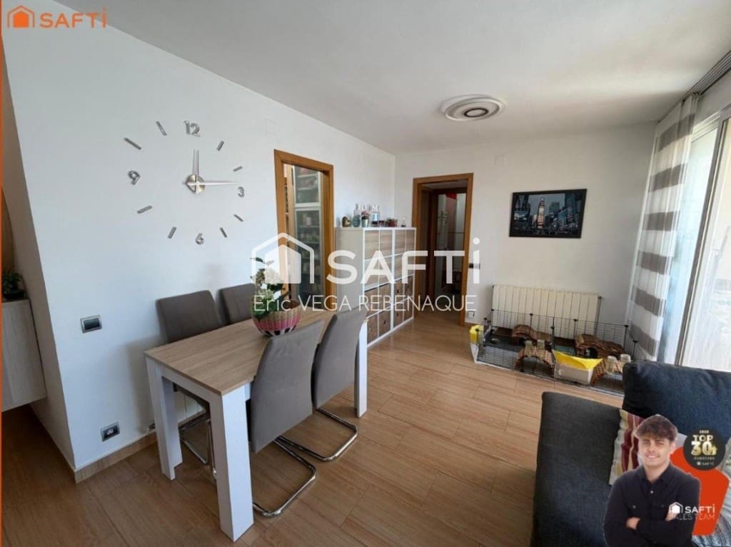 2 bedroom Apartment for sale in Sant Feliu de Codines - € 199,900 (Ref: 9711877)