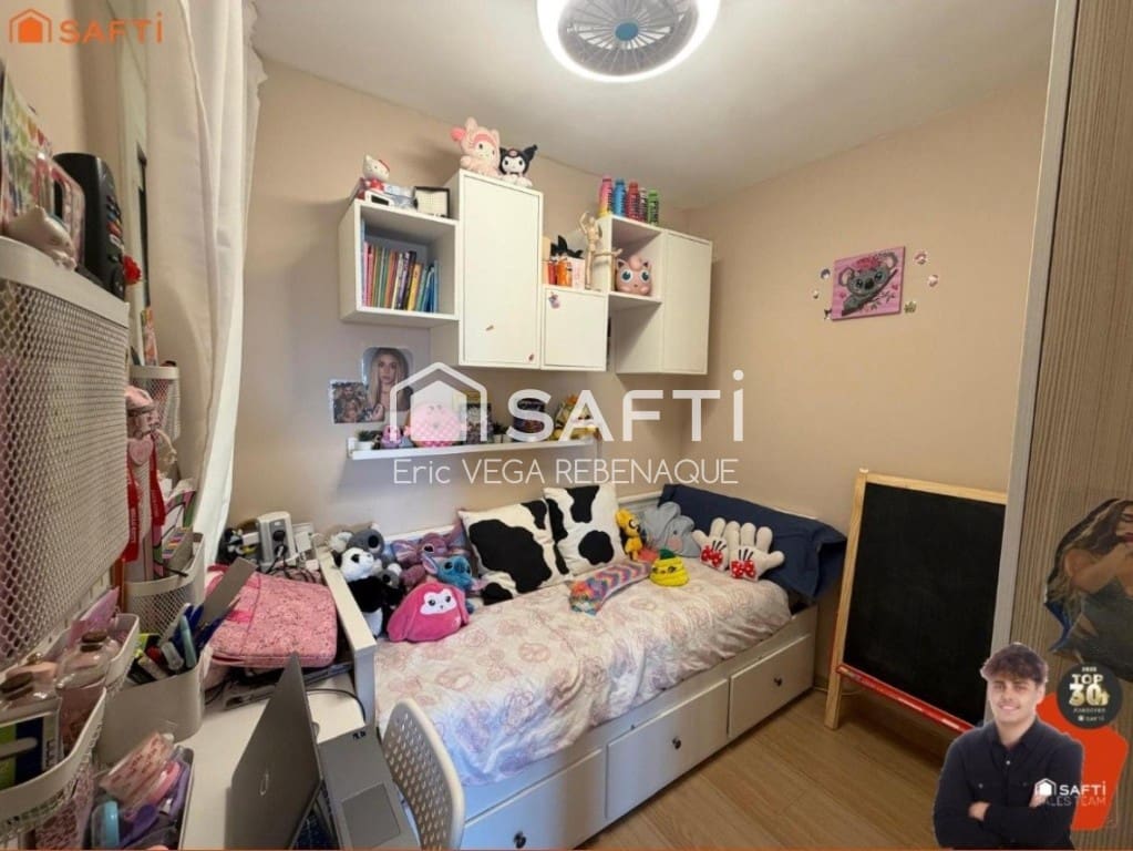 2 bedroom Apartment for sale in Sant Feliu de Codines - € 199,900 (Ref: 9711877)