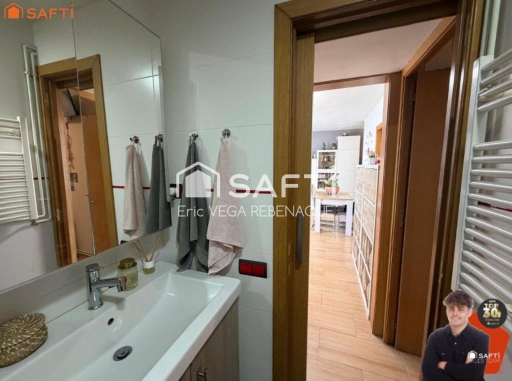 2 bedroom Apartment for sale in Sant Feliu de Codines - € 199,900 (Ref: 9711877)