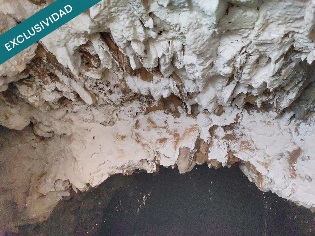 4 bedroom Villa for sale in Almagro - € 139,000 (Ref: 9711878)