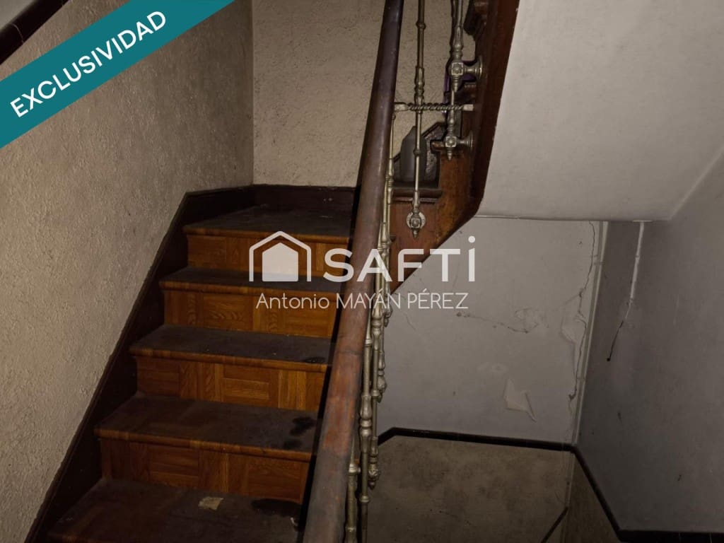 3 quarto Moradia em Banda para venda em Ribeira - 65 000 € (Ref: 9711879)