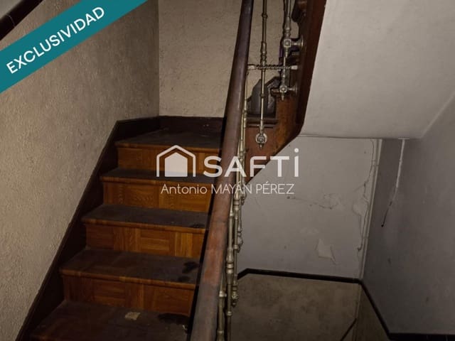 3 quarto Moradia em Banda para venda em Ribeira - 65 000 € (Ref: 9711879)