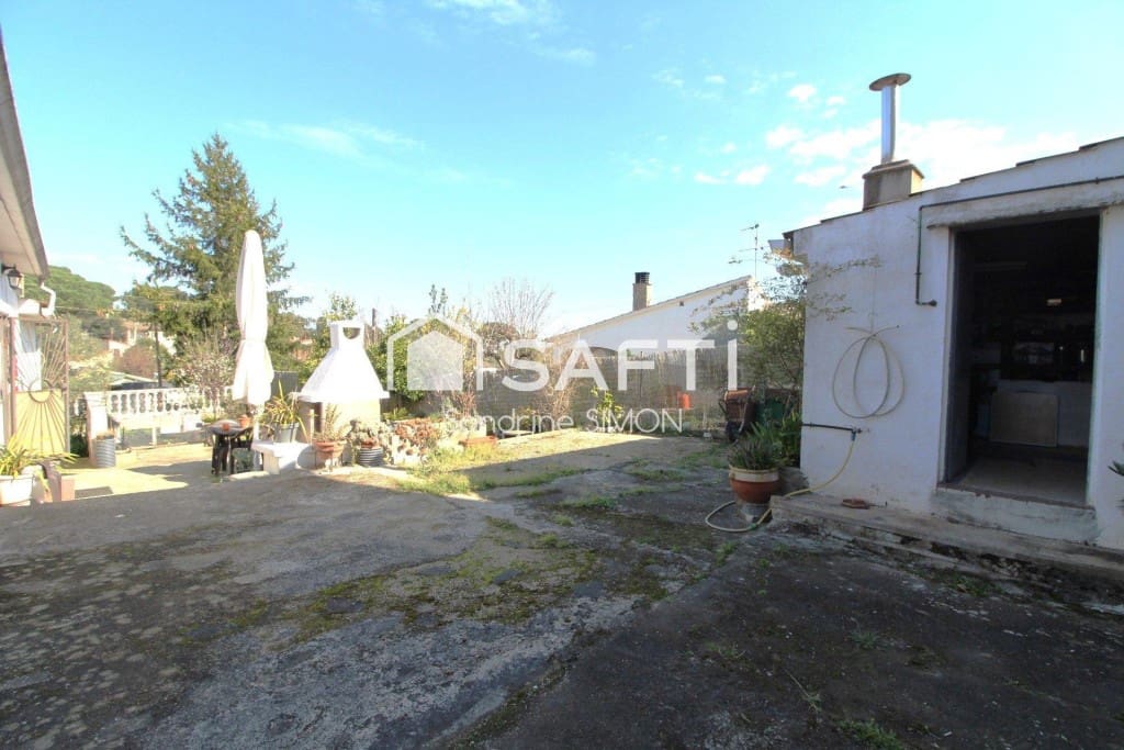 4 soveværelse Villa til salg i Macanet de la Selva - € 315.000 (Ref: 9711881)