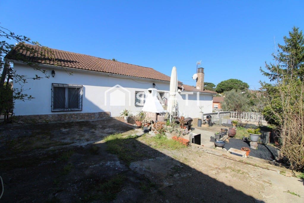 4 soveværelse Villa til salg i Macanet de la Selva - € 315.000 (Ref: 9711881)