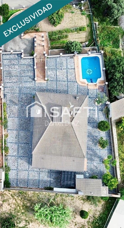 4 quarto Moradia para venda em Riudarenes com piscina garagem - 265 000 € (Ref: 9711882)