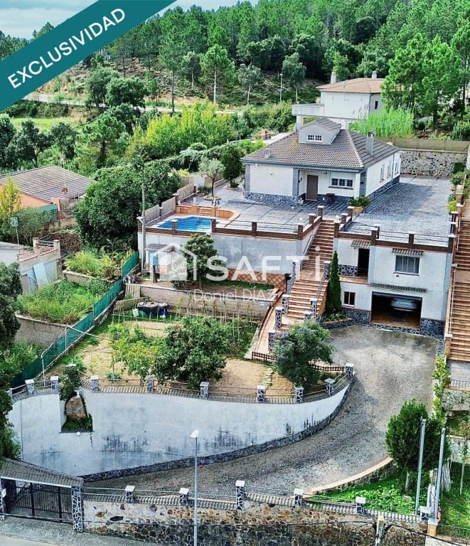 4 quarto Moradia para venda em Riudarenes com piscina garagem - 265 000 € (Ref: 9711882)