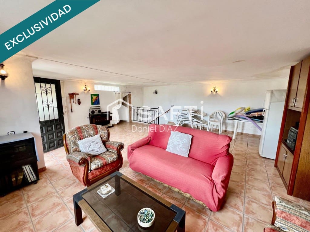4 quarto Moradia para venda em Riudarenes com piscina garagem - 265 000 € (Ref: 9711882)