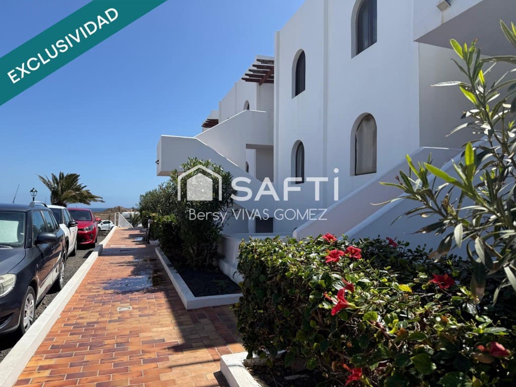 1 bedroom Apartment for sale in Costa Teguise with pool - € 250,000 (Ref: 9711884)