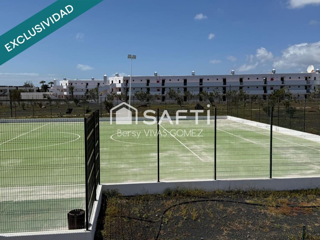 1 bedroom Apartment for sale in Costa Teguise with pool - € 250,000 (Ref: 9711884)