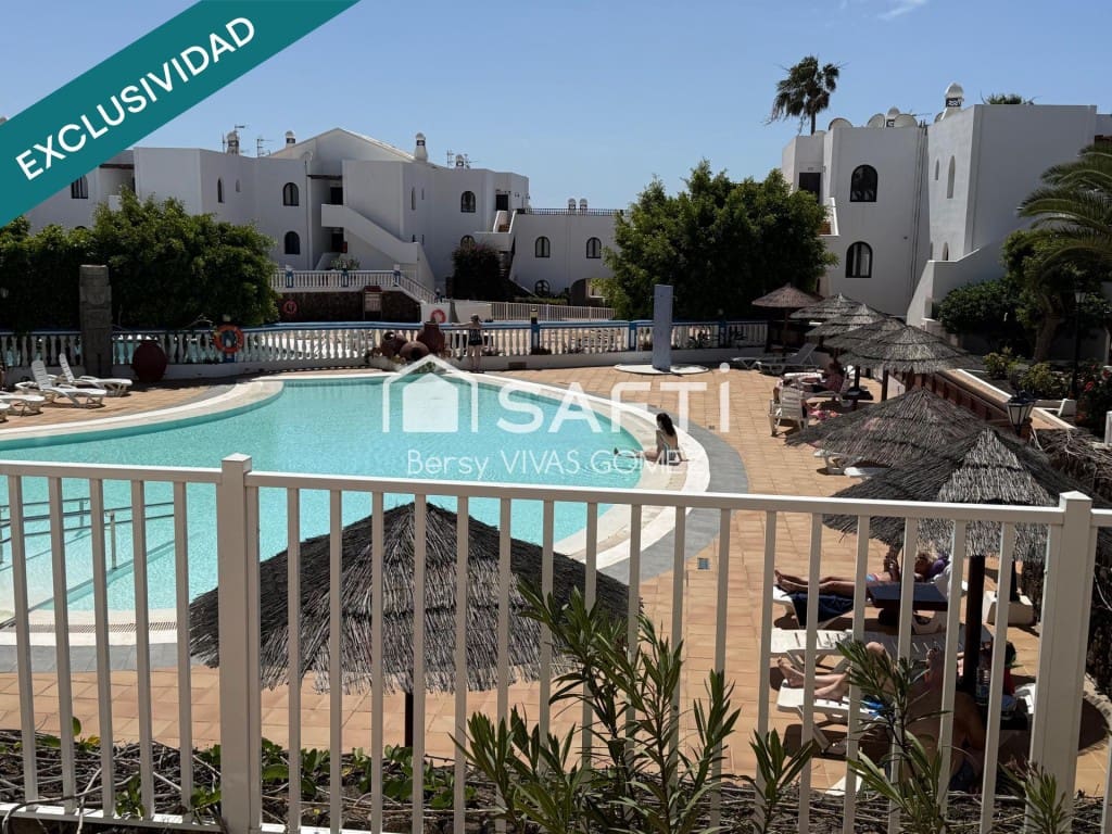 1 bedroom Apartment for sale in Costa Teguise with pool - € 250,000 (Ref: 9711884)