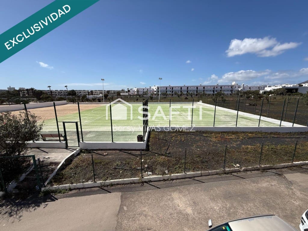 1 bedroom Apartment for sale in Costa Teguise with pool - € 250,000 (Ref: 9711884)