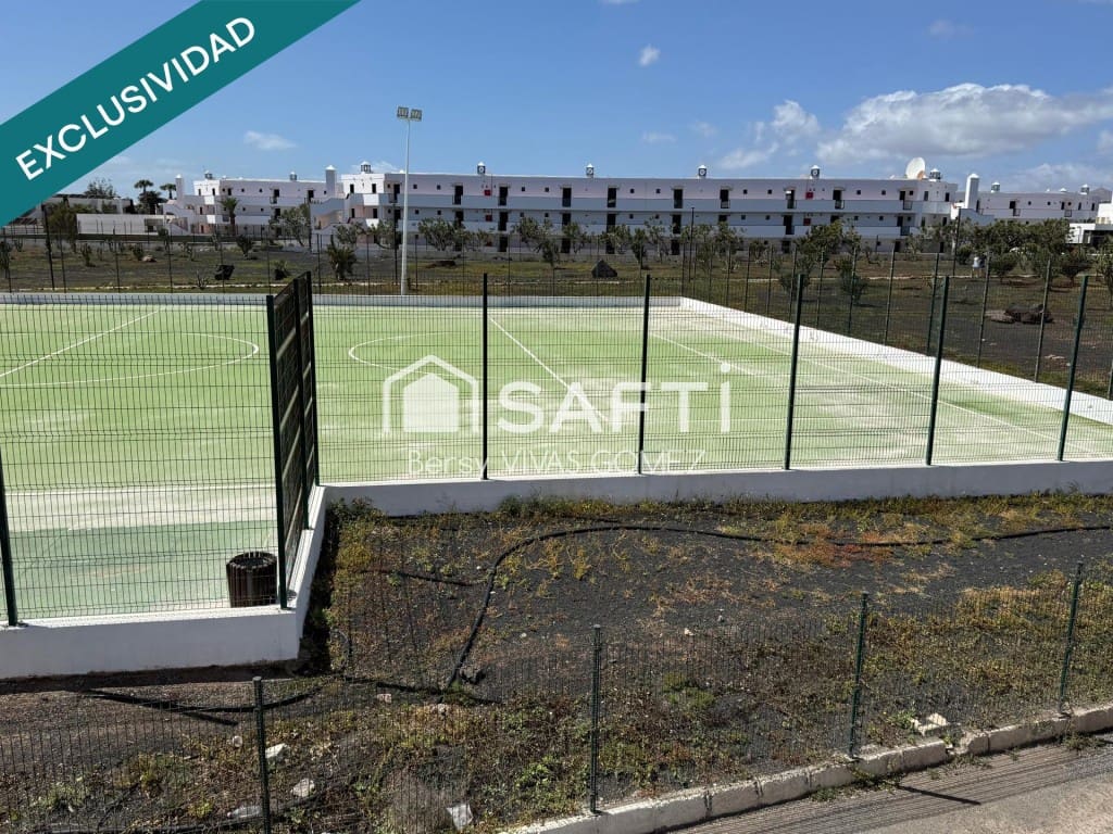 1 bedroom Apartment for sale in Costa Teguise with pool - € 250,000 (Ref: 9711884)