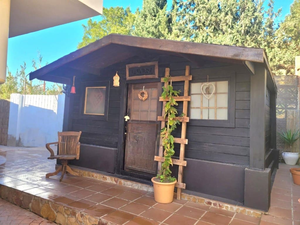 Chalet de 3 habitaciones en Cártama en venta - 498.000 € (Ref: 9711885)