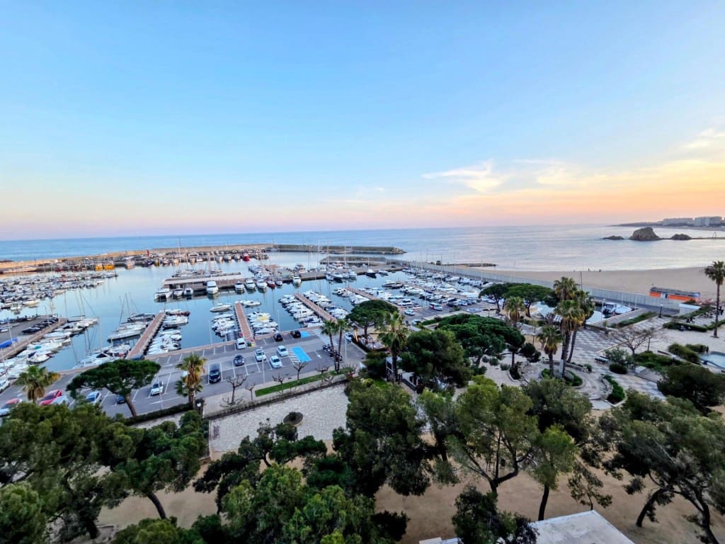 1 bedroom Apartment for sale in Blanes - € 273,000 (Ref: 9711886)