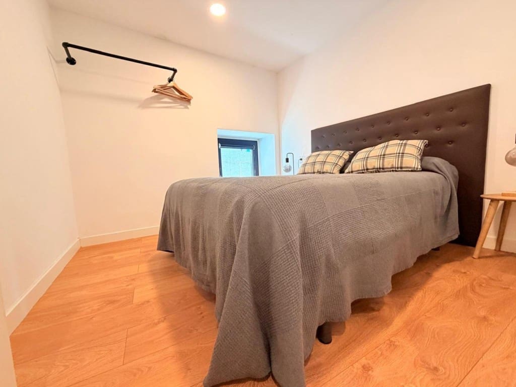 2 bedroom Finca/Country House for sale in Poio - € 227,700 (Ref: 9711887)