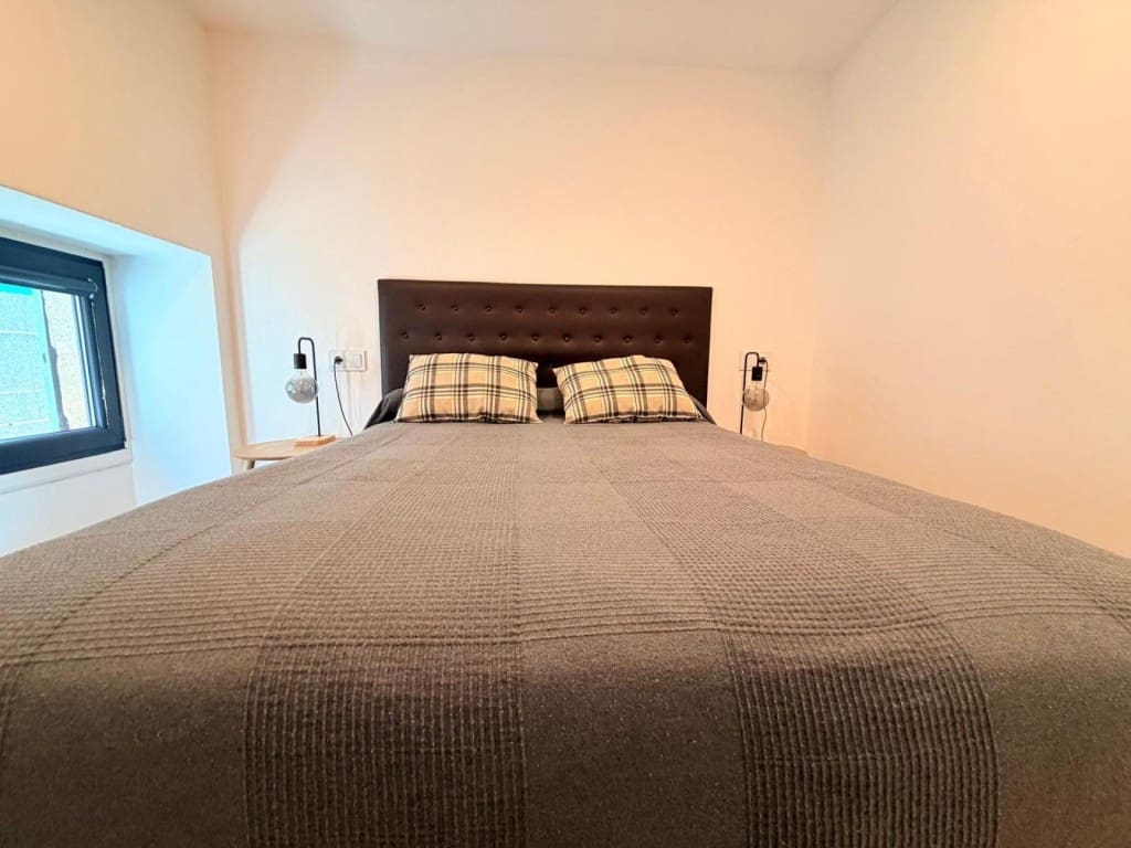 2 bedroom Finca/Country House for sale in Poio - € 227,700 (Ref: 9711887)