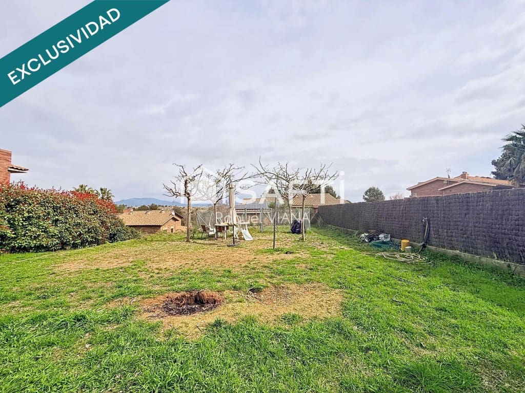 5 Zimmer Villa zu verkaufen in Abrera mit Pool Garage - 650.000 € (Ref: 9711888)