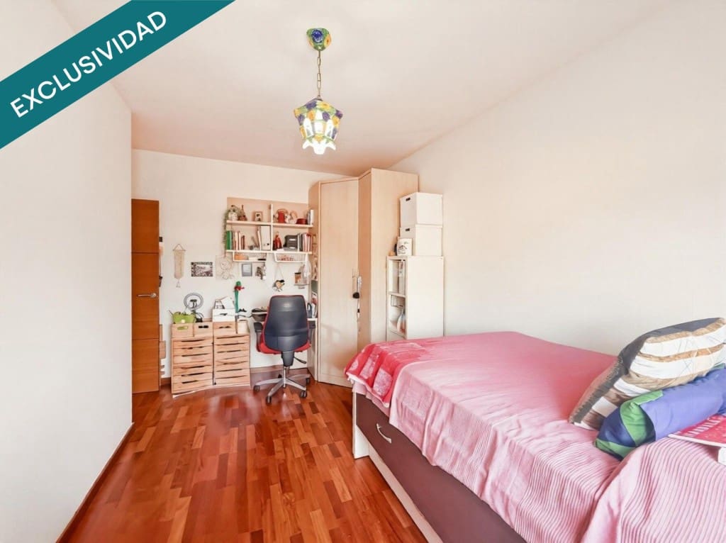 5 Zimmer Villa zu verkaufen in Abrera mit Pool Garage - 650.000 € (Ref: 9711888)