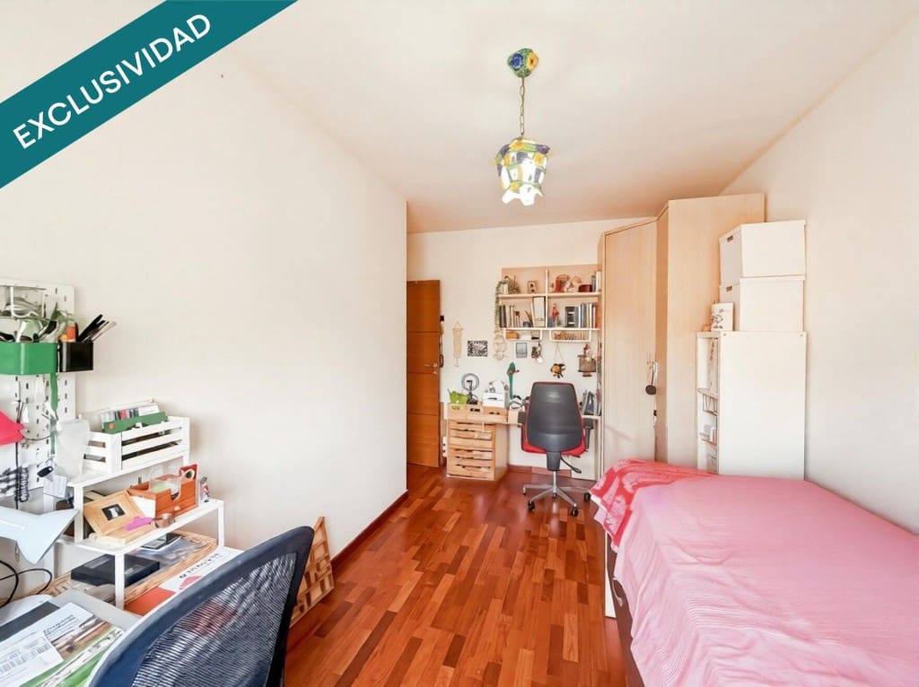 5 Zimmer Villa zu verkaufen in Abrera mit Pool Garage - 650.000 € (Ref: 9711888)