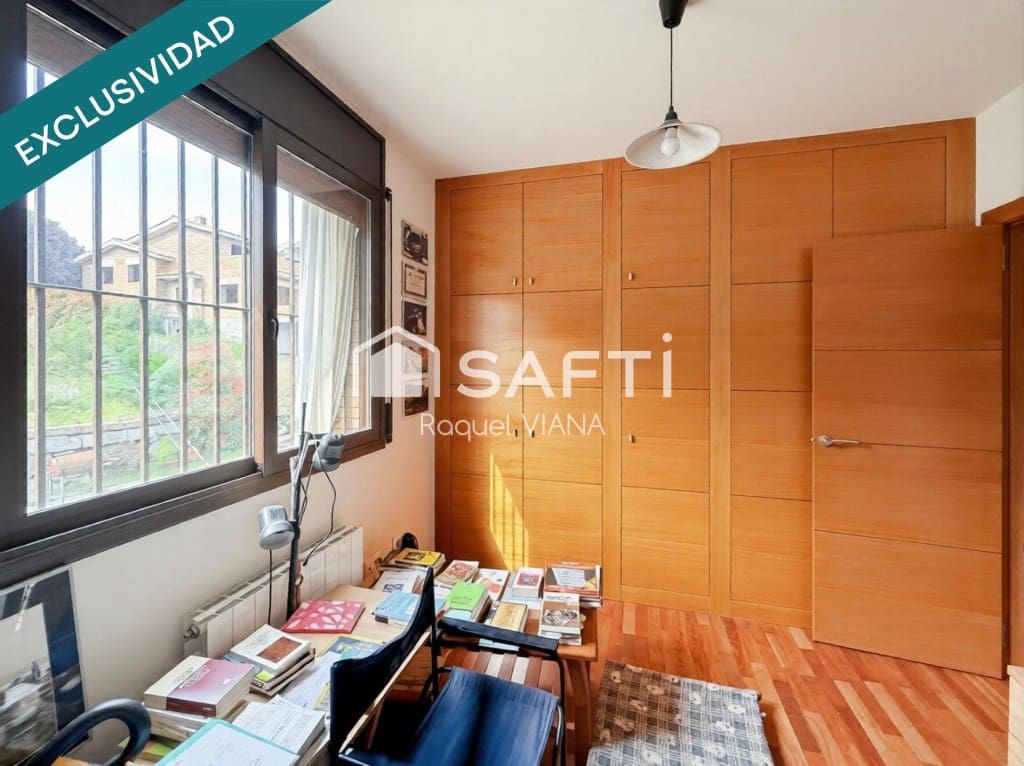 5 Zimmer Villa zu verkaufen in Abrera mit Pool Garage - 650.000 € (Ref: 9711888)