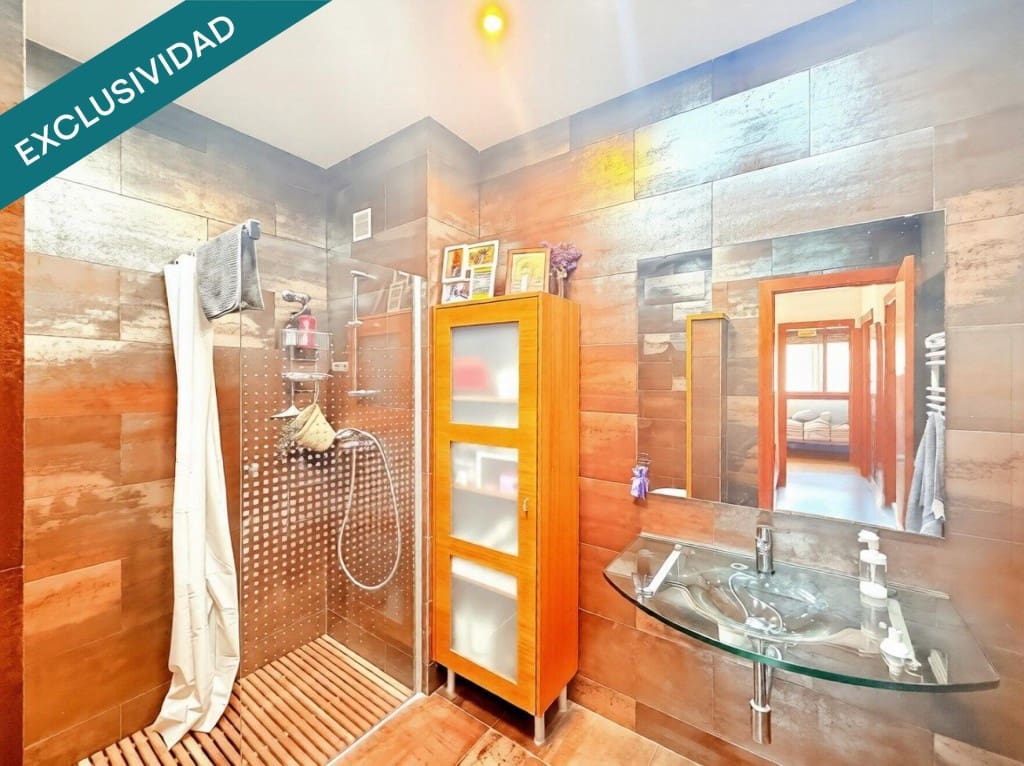5 Zimmer Villa zu verkaufen in Abrera mit Pool Garage - 650.000 € (Ref: 9711888)