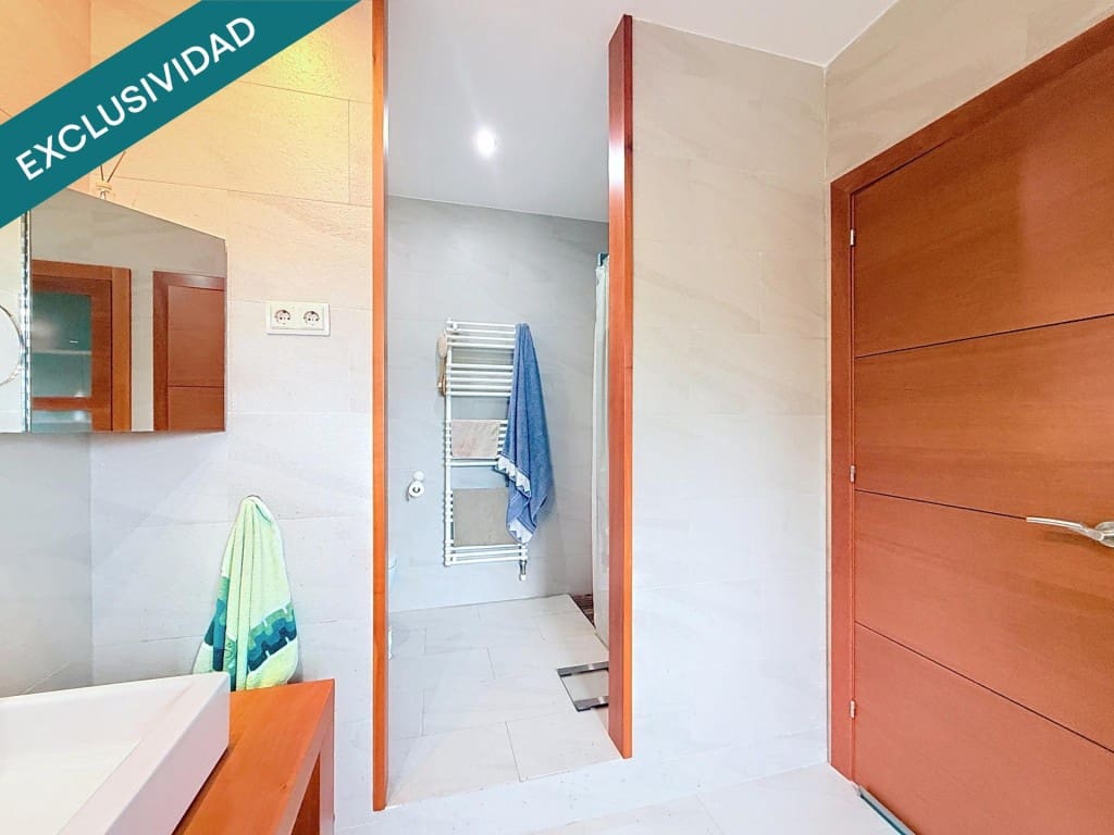 5 Zimmer Villa zu verkaufen in Abrera mit Pool Garage - 650.000 € (Ref: 9711888)