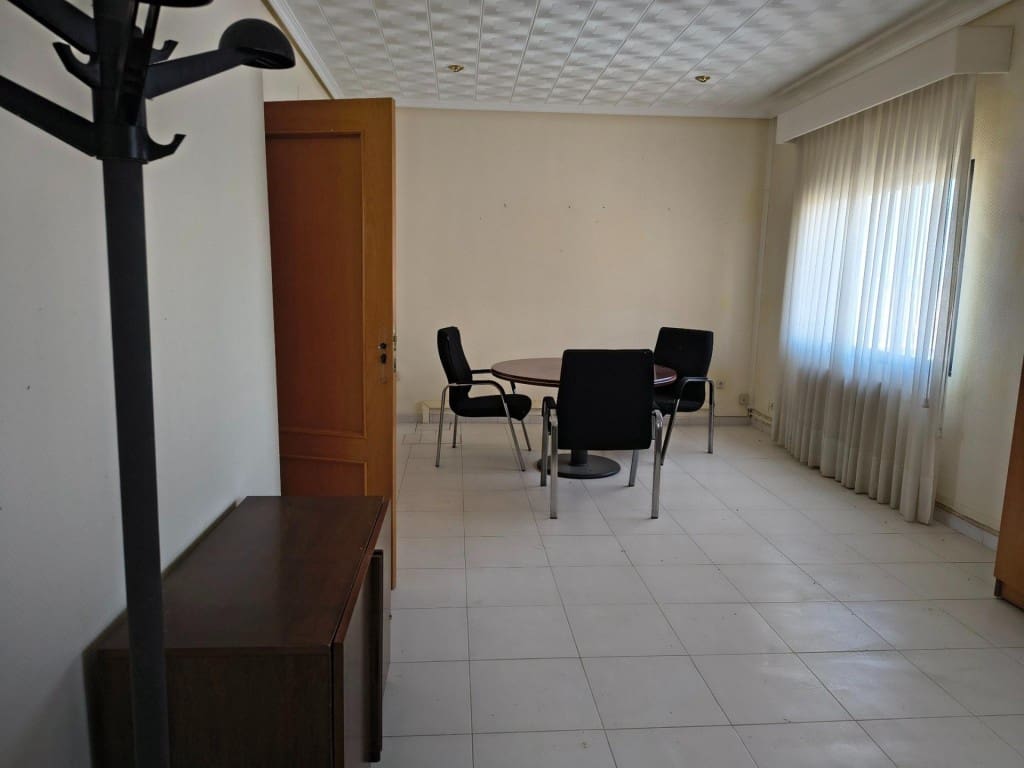 Commercial for sale in Tarancon - € 6,000,000 (Ref: 9711889)