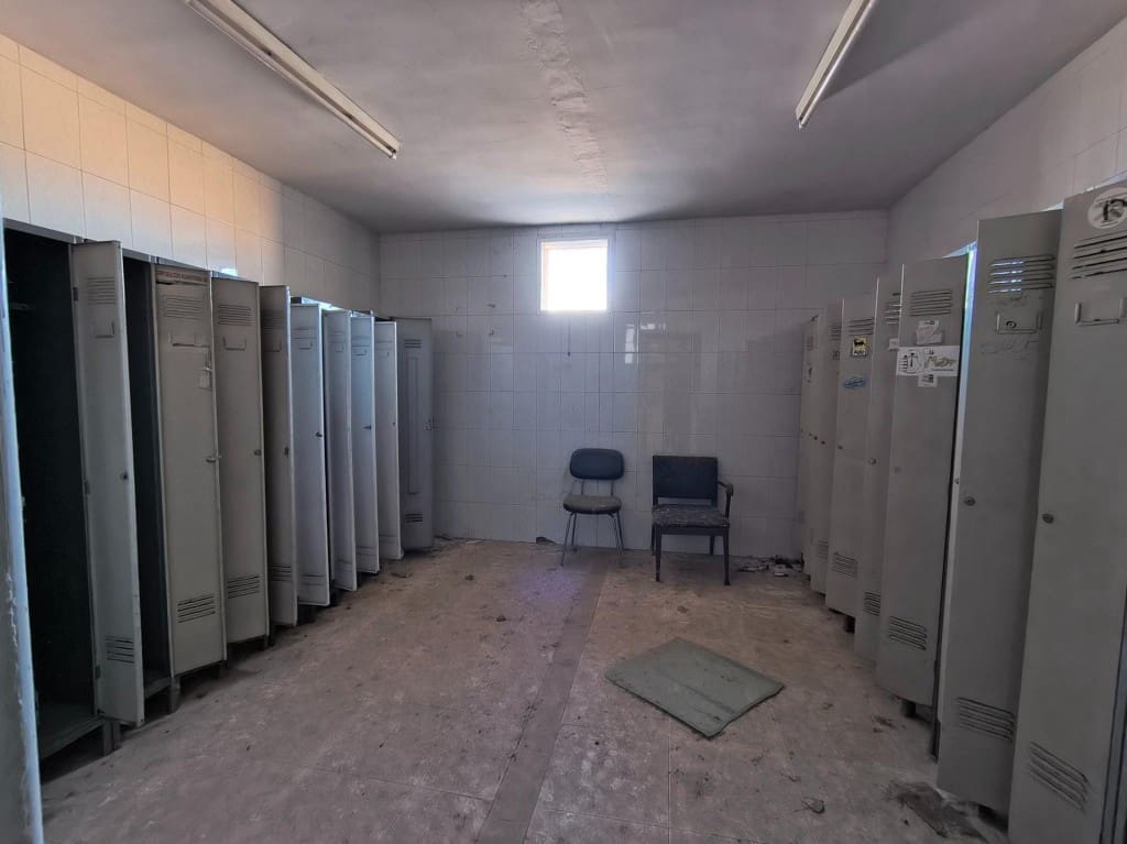 Commercial for sale in Tarancon - € 6,000,000 (Ref: 9711889)