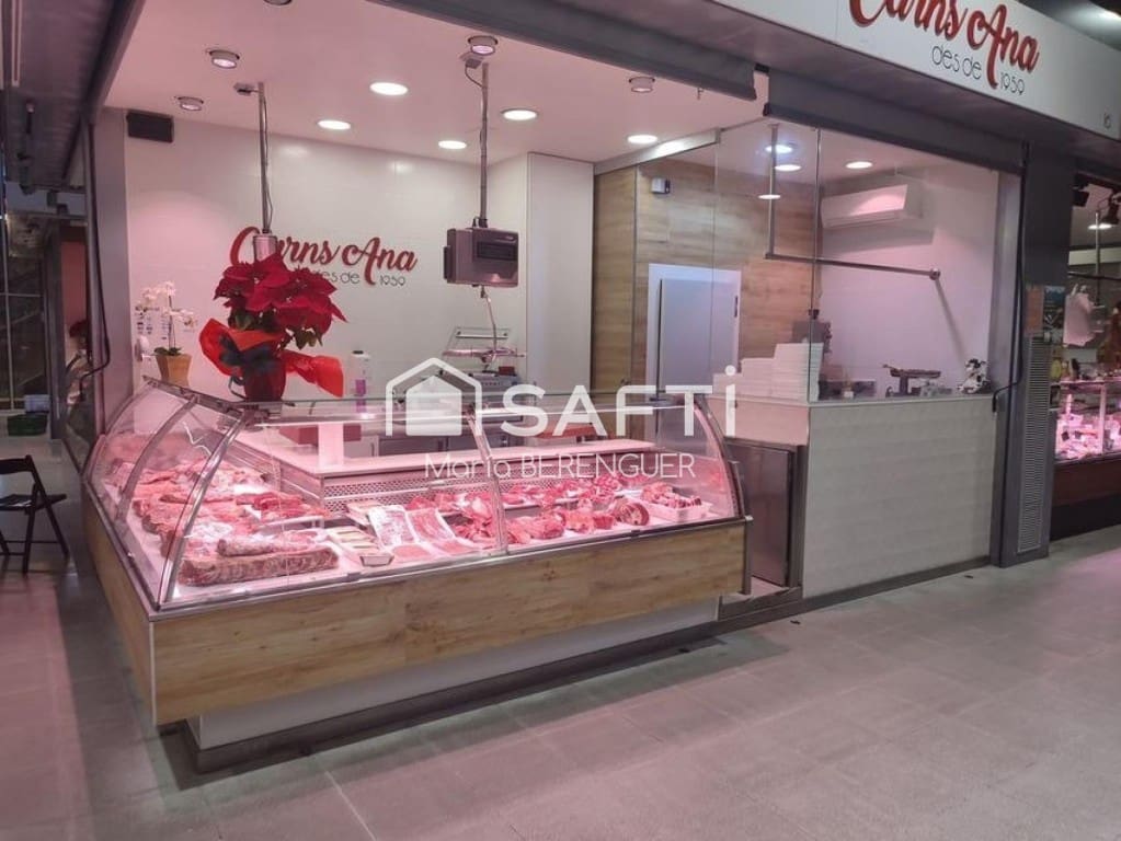 Commercial for sale in L'Hospitalet de Llobregat - € 22,000 (Ref: 9711891)