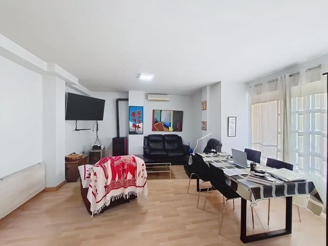 3 bedroom Apartment for sale in Llutxent - € 89,900 (Ref: 9714816)