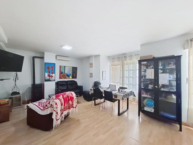 3 bedroom Apartment for sale in Llutxent - € 89,900 (Ref: 9714816)