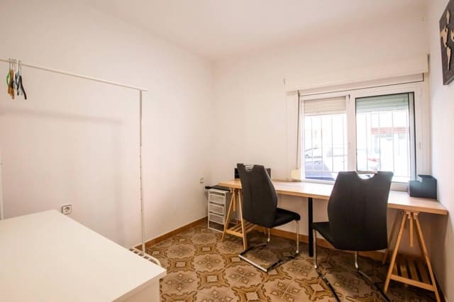 3 quarto Apartamento para venda em La Marina de Port, Barcelona cidade - 260 000 € (Ref: 9714818)