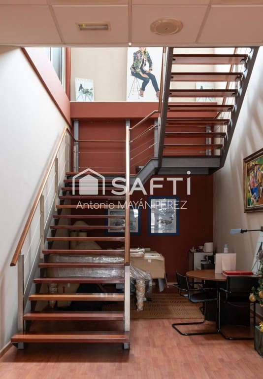 Commercial for sale in Arteixo with garage - € 915,000 (Ref: 9714819)