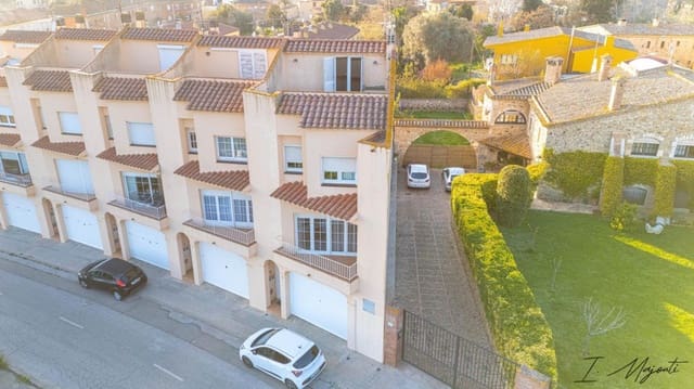 5 chambre Villa/Maison à vendre à Calella de Palafrugell, Palafrugell avec garage - 445 000 € (Ref: 9714820)