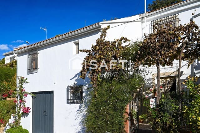 4 bedroom Finca/Country House for sale in Villanueva de Algaidas with garage - € 118,000 (Ref: 9714822)