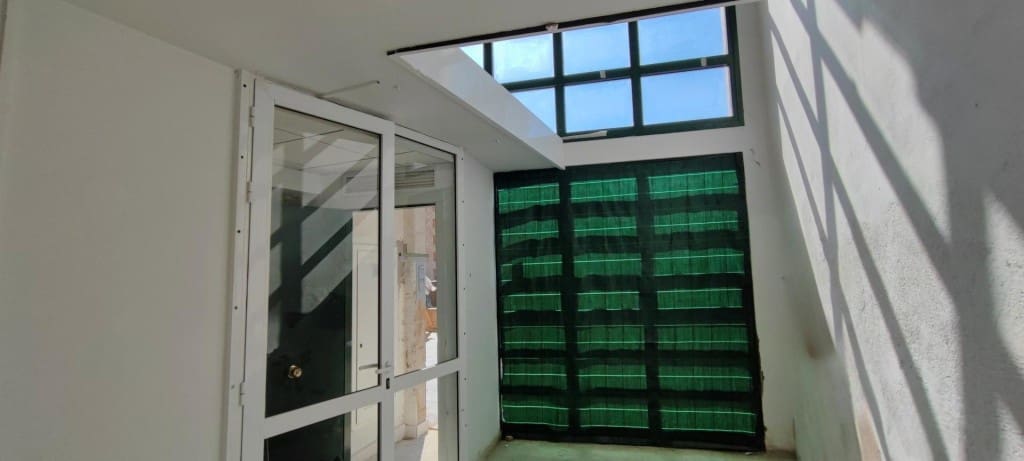 Commercial for sale in Tarragona city - € 100,000 (Ref: 9714823)