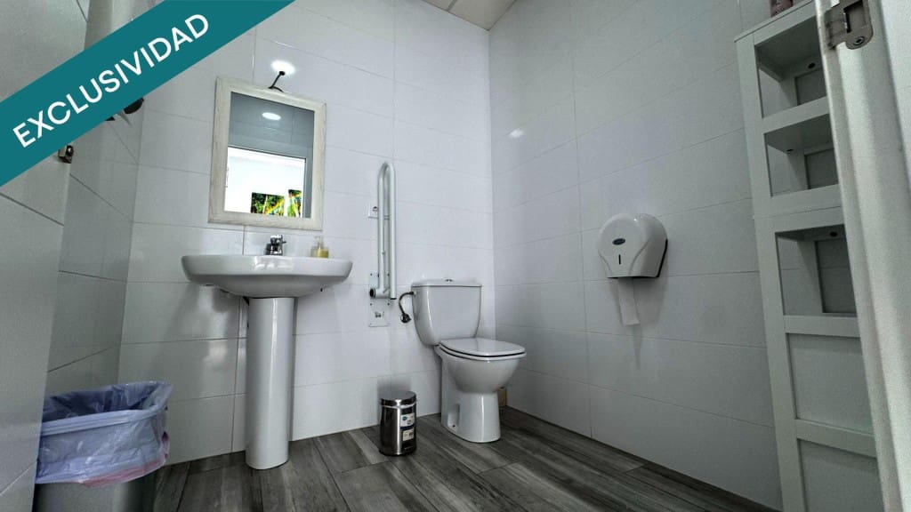 Chalet de 4 habitaciones en Pinoso en venta con garaje - 244.900 € (Ref: 9714824)