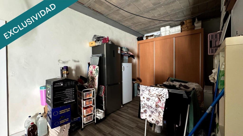 Chalet de 4 habitaciones en Pinoso en venta con garaje - 244.900 € (Ref: 9714824)