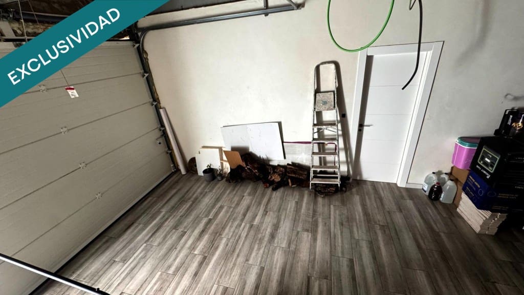 Chalet de 4 habitaciones en Pinoso en venta con garaje - 244.900 € (Ref: 9714824)