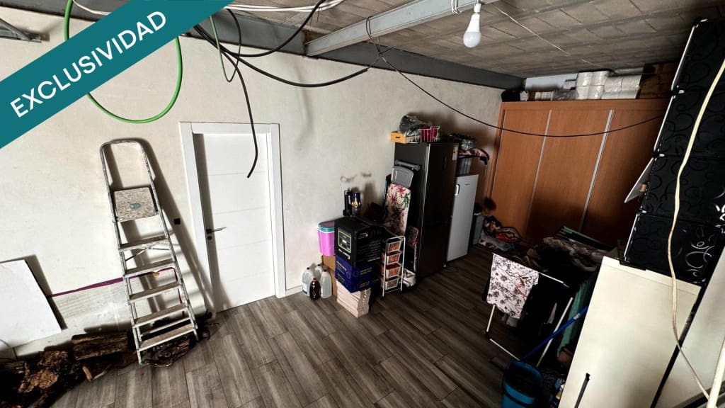 Chalet de 4 habitaciones en Pinoso en venta con garaje - 244.900 € (Ref: 9714824)