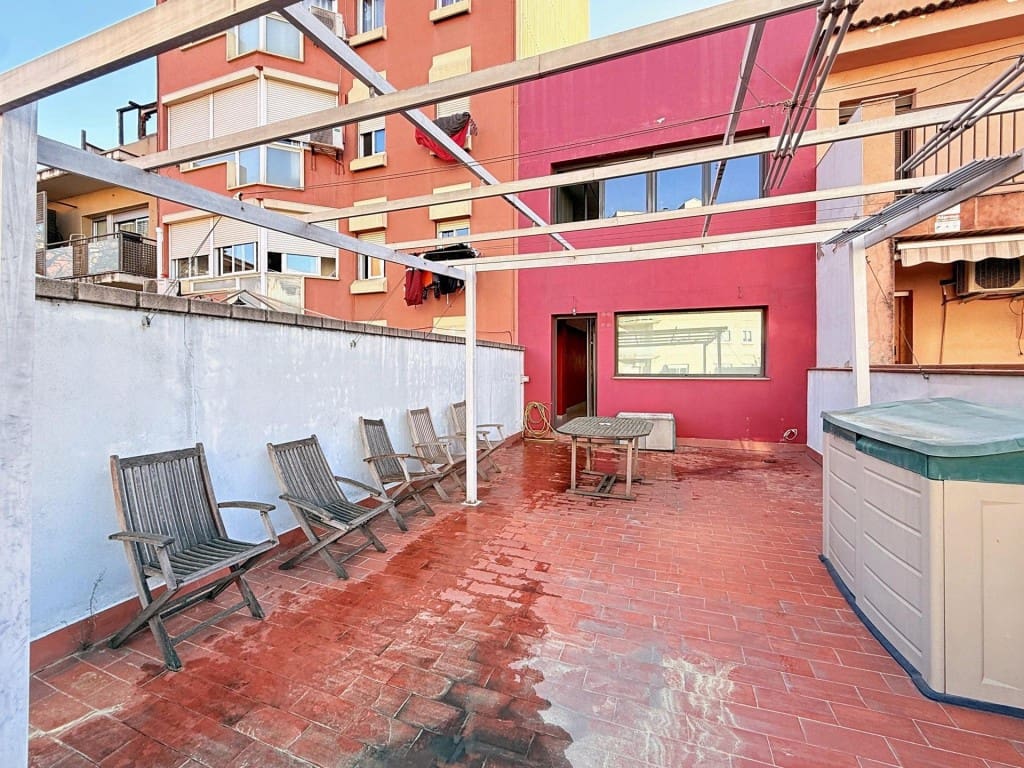 Biuro na sprzedaż w Sant Andreu de la Barca - 315 000 € (Ref: 9714825)