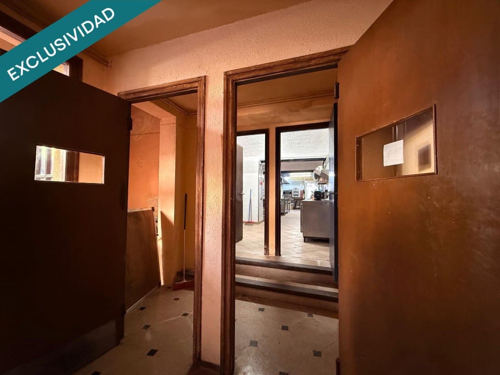 Büro zu verkaufen in Darnius - 2.970.000 € (Ref: 9714827)