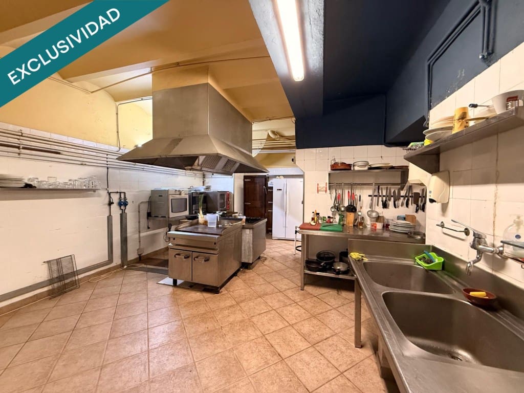 Büro zu verkaufen in Darnius - 2.970.000 € (Ref: 9714827)